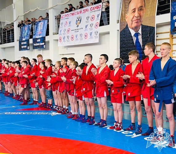 Руководитель регионального управления Росгвардии посетил чемпионат Карелии по самбо