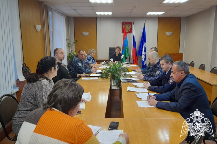 Руководство районных отделов вневедомственной охраны приняло участие в заседаниях антитеррористической комиссии