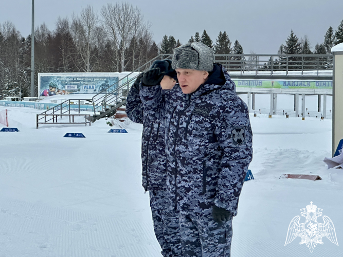 В Управлении Росгвардии по Республике Карелия состоялся чемпионат по зимнему служебному двоеборью  (ВИДЕО)