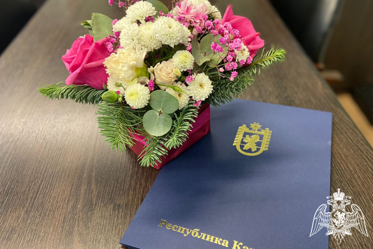 Начальник регионального управления Росгвардии поздравил пресс-службу ведомства с профессиональным праздником