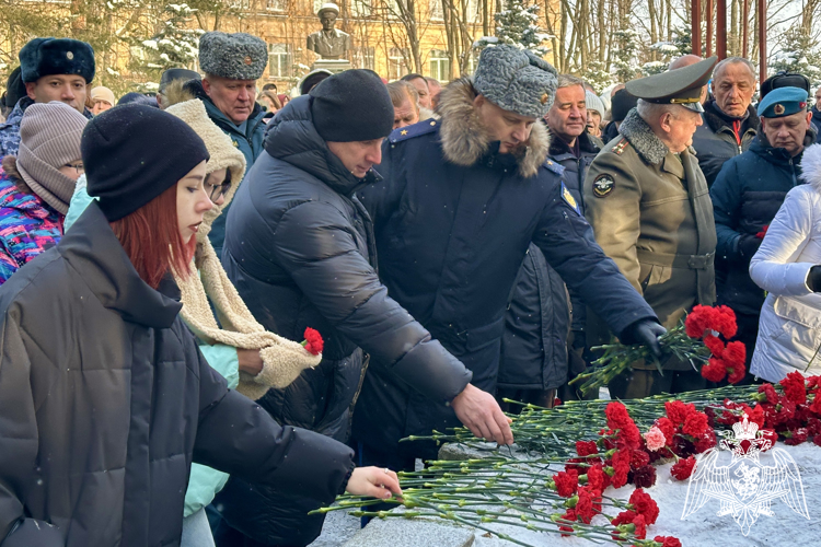 Начальник управления Росгвардии по Республике Карелия почтил память павших воинов-афганцев