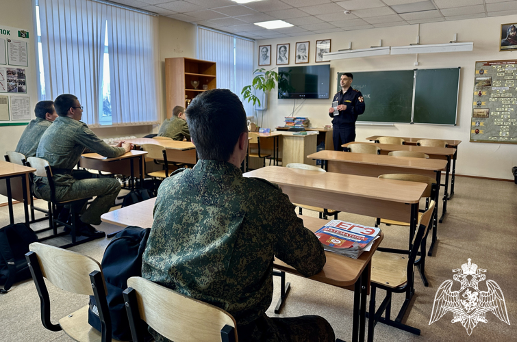Росгвардейцы рассказали карельским кадетам про возможность поступления в ведомственные ВУЗы
