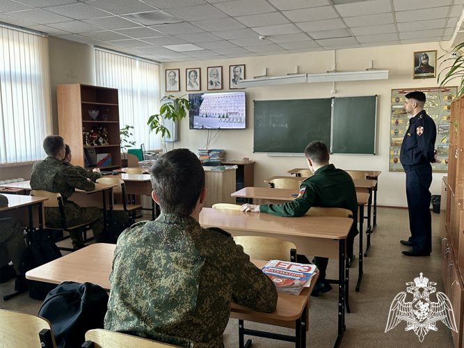 Росгвардейцы рассказали карельским кадетам про возможность поступления в ведомственные ВУЗы