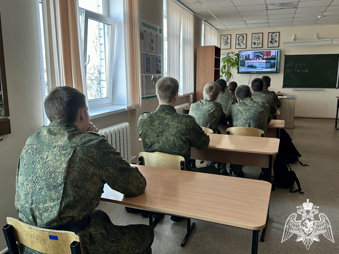 Росгвардейцы рассказали карельским кадетам про возможность поступления в ведомственные ВУЗы