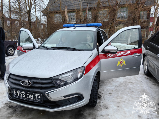Росгвардейцы познакомили сегежских школьников со своей службой