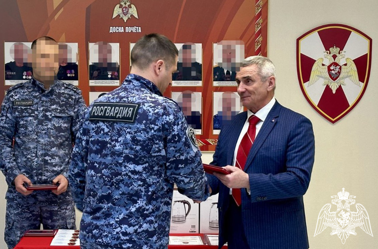 В региональном управлении Росгвардии состоялась торжественная церемония награждения отличившихся сотрудников