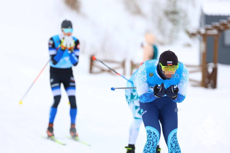 Сотрудник СОБР «Карху» Росгвардии стал победителем чемпионата по лыжным гонкам