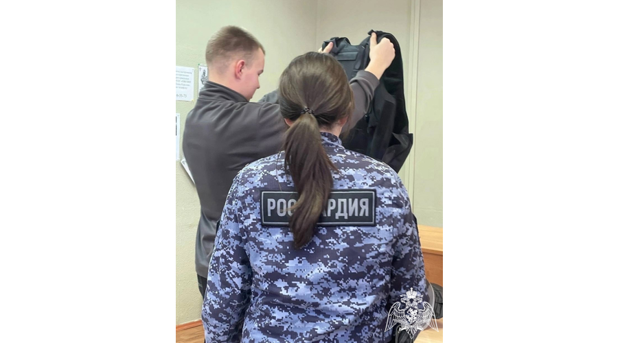 В Медвежьегорском отделе вневедомственной охраны состоялась экскурсия для школьников