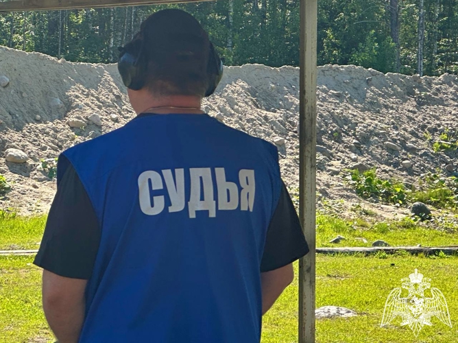 Офицер СОБР «Карху» достойно представил ведомство на чемпионате по стрельбе