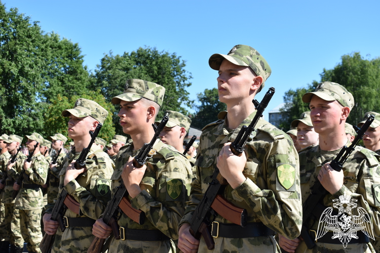 Карельские призывники приняли присягу в Центре подготовки личного состава Северо-Западного округа Росгвардии (видео)