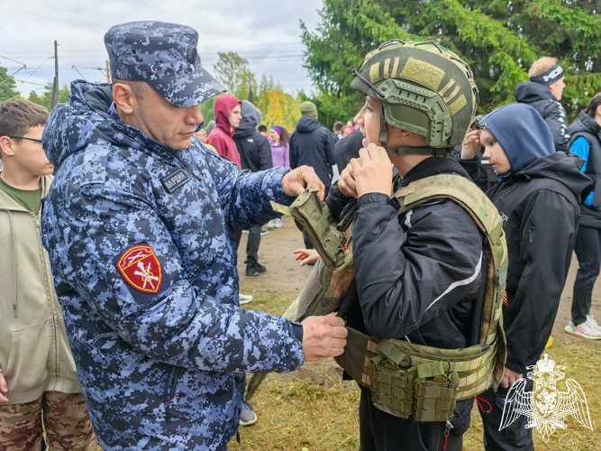 Представители Росгвардии приняли участие в памятном забеге в Орзеге