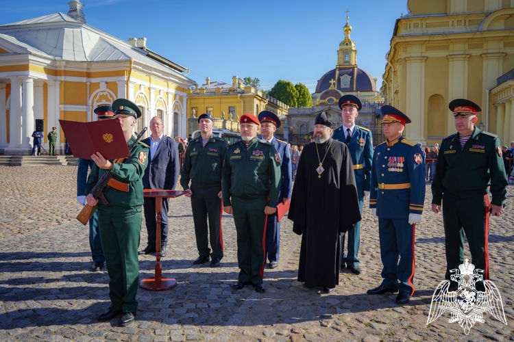 Карельские первокурсники Военной академии Росгвардии приняли Военную присягу в Санкт-Петербурге (ВИДЕО)