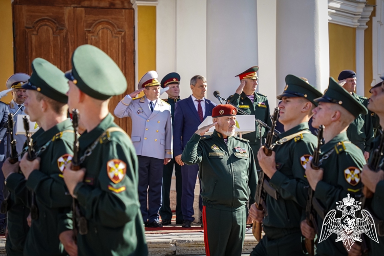 Карельские первокурсники Военной академии Росгвардии приняли Военную присягу в Санкт-Петербурге (ВИДЕО)