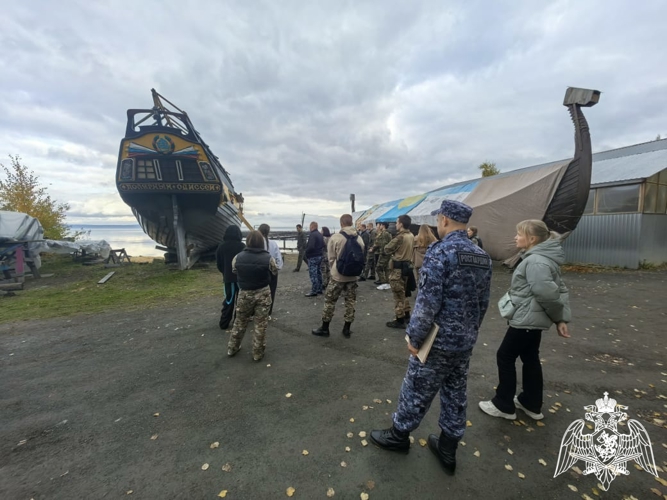 В Карелии личный состав Росгвардии посетил Морской музей
