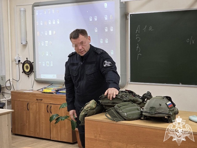В преддверии Дня призывника карельские росгвардейцы встретились с кадетами