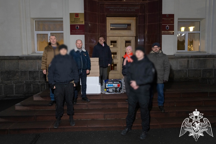 Сотрудники ОМОН «Илвес» приняли участие в передаче гуманитарной помощи бойцам СВО