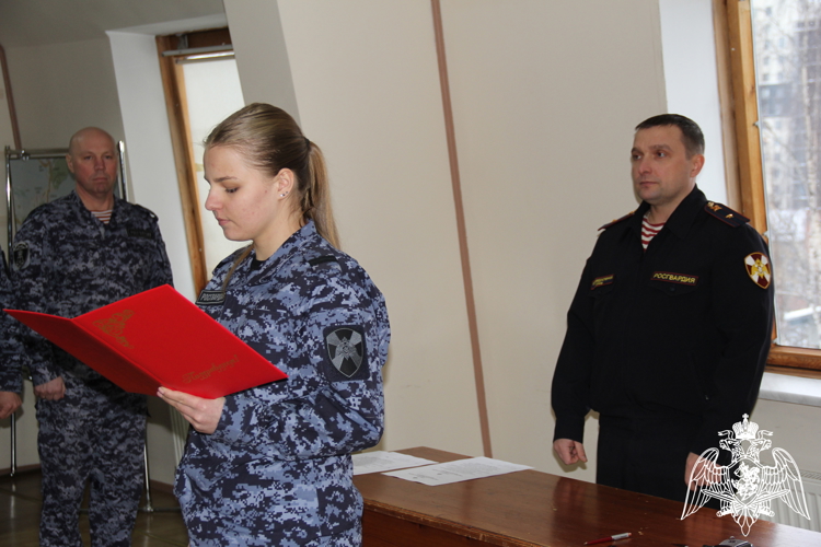 В Карелии новоиспеченные сотрудники Росгвардии приняли присягу