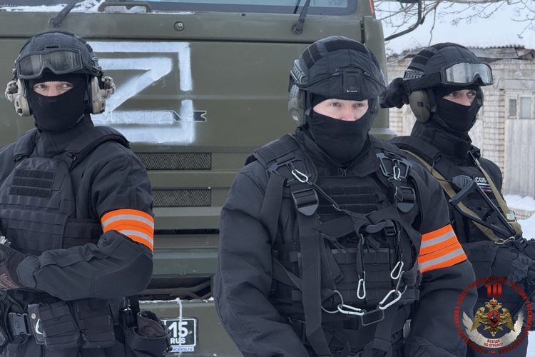 Нейтрализацию вооруженных преступников отработали бойцы СОБР «Карху»