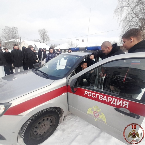 В преддверии десятилетия Росгвардия проводит Дни открытых дверей для молодежи