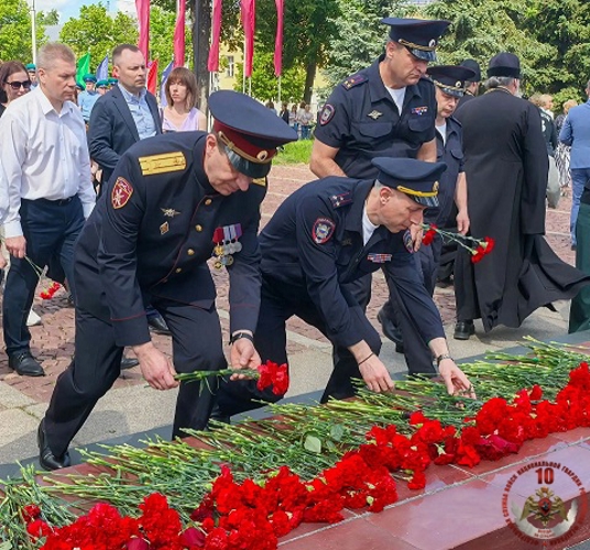 Личный состав Росгвардии в Карелии принял участие в акции «Свеча памяти»